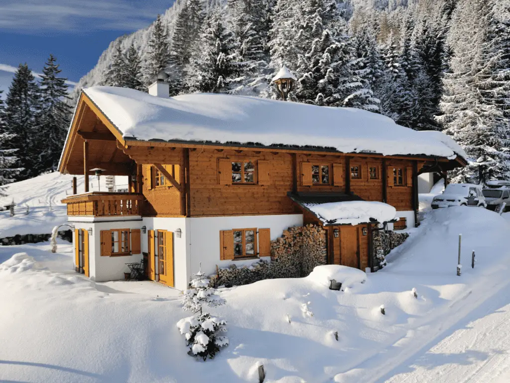 Picture of a ski-in ski-out chalet